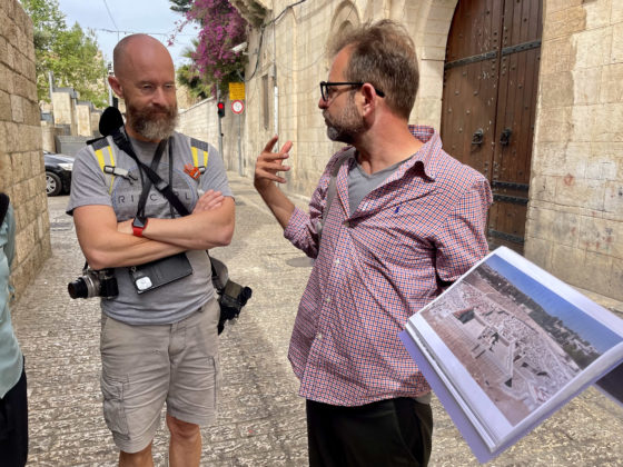 Tour Guide Shimon Mizrahi, educates his guests about Israel, the City of David and the Old City of Jerusalem.